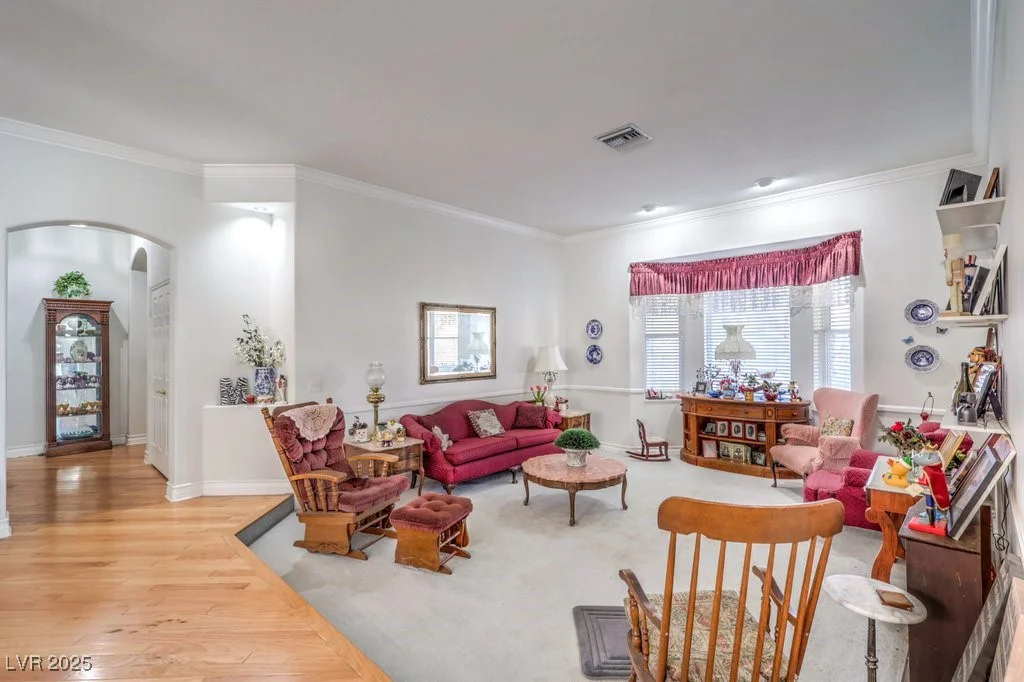 4515 Goen, Las Vegas, NV 89121
