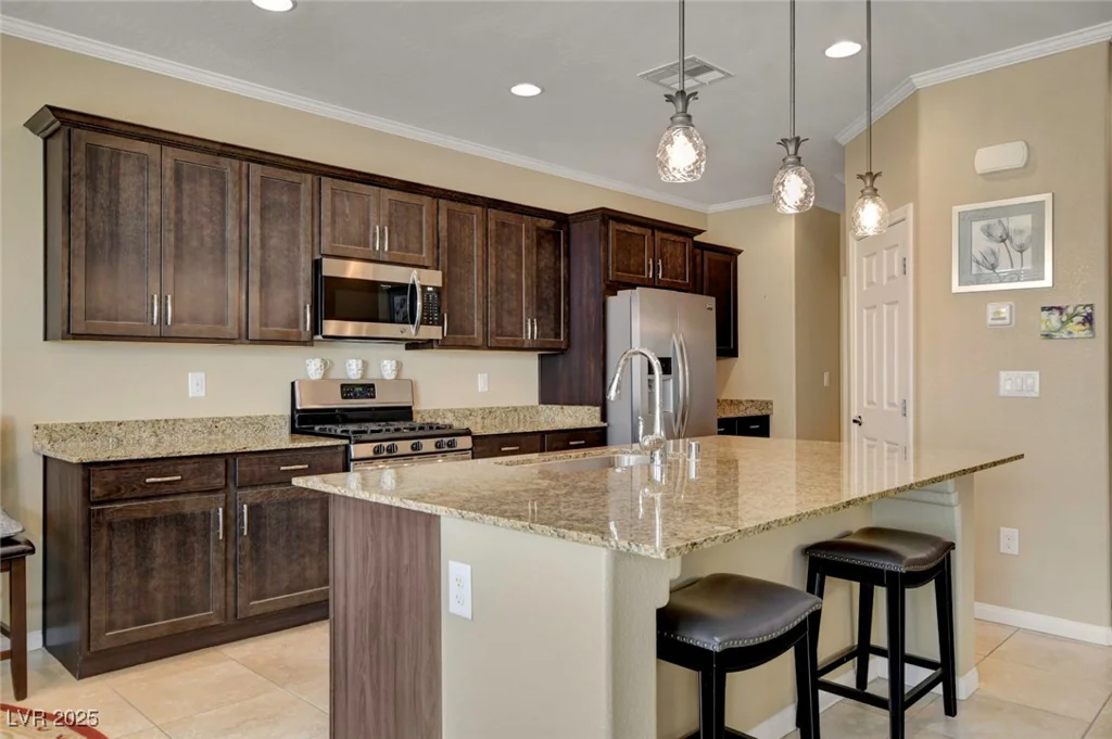 6630 Rocky Reef, Las Vegas, NV 89149