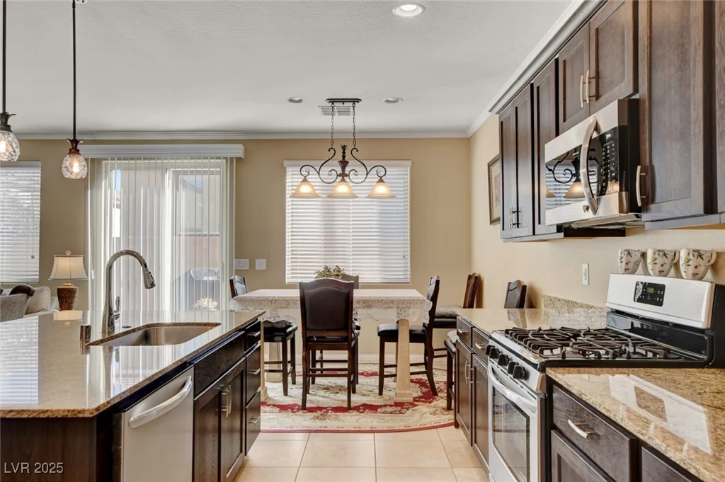 6630 Rocky Reef, Las Vegas, NV 89149