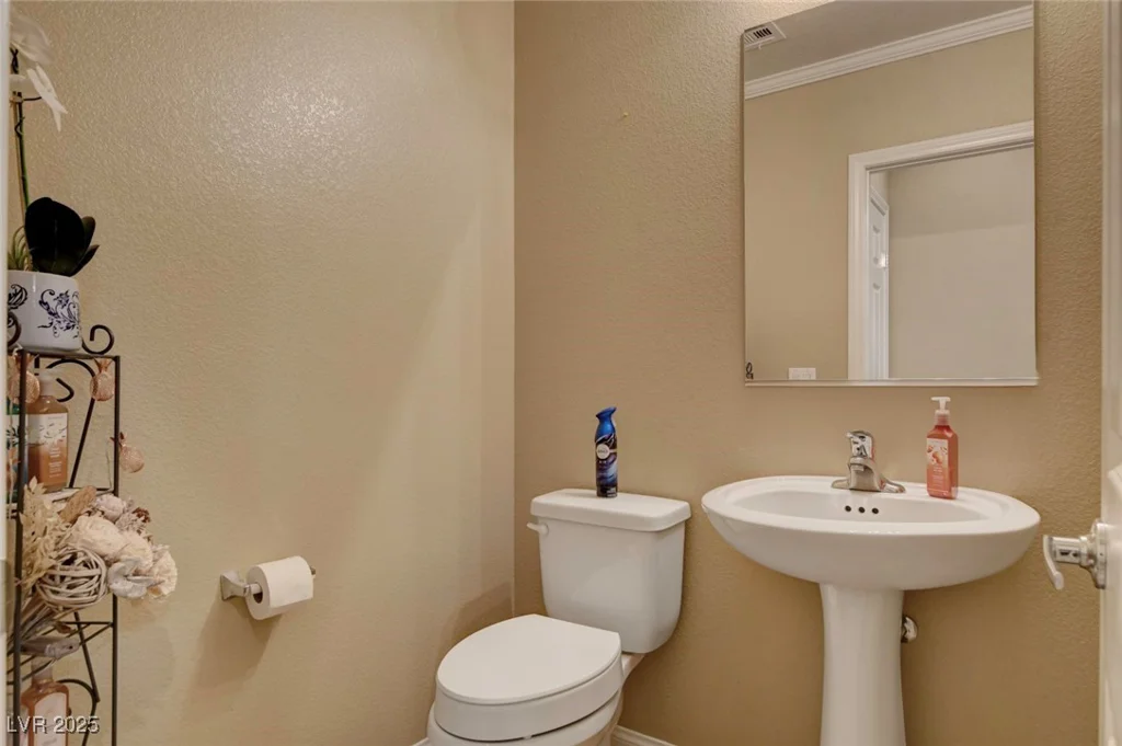 6630 Rocky Reef, Las Vegas, NV 89149
