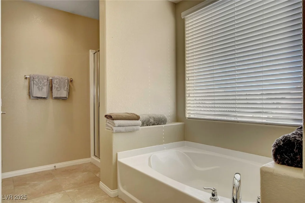 6630 Rocky Reef, Las Vegas, NV 89149