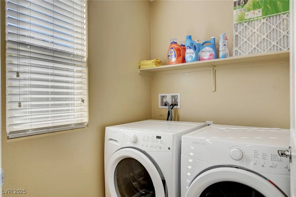 6630 Rocky Reef, Las Vegas, NV 89149