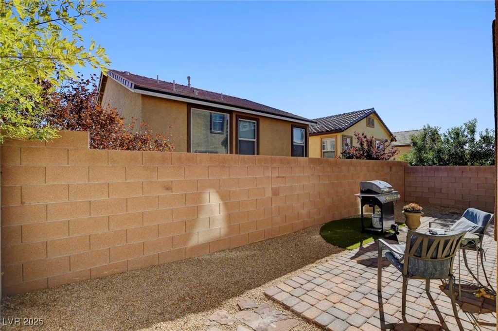 6630 Rocky Reef, Las Vegas, NV 89149