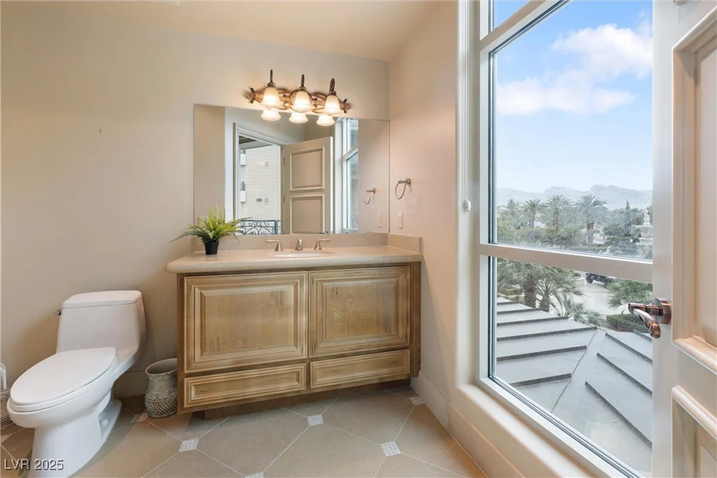 9103 Alta, Las Vegas, NV 89145