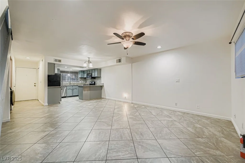 895 Rhinegold, Las Vegas, NV 89110