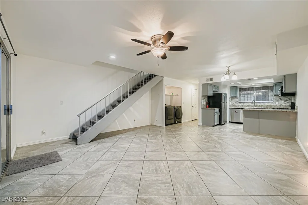 895 Rhinegold, Las Vegas, NV 89110