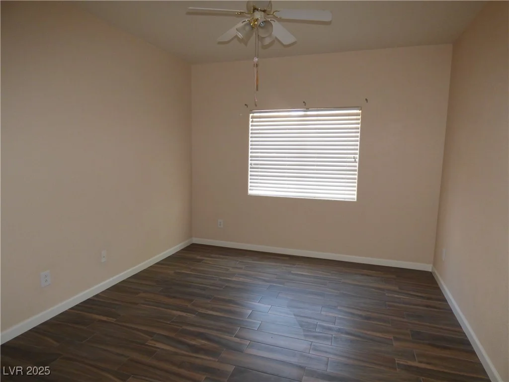 5751 Hacienda, Las Vegas, NV 89122