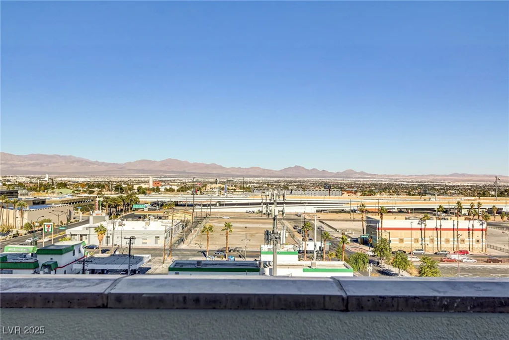 150 Las Vegas, Las Vegas, NV 89101