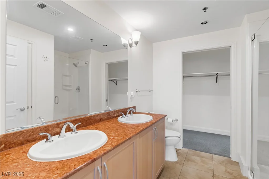 150 Las Vegas, Las Vegas, NV 89101