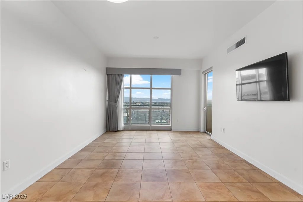 150 Las Vegas, Las Vegas, NV 89101