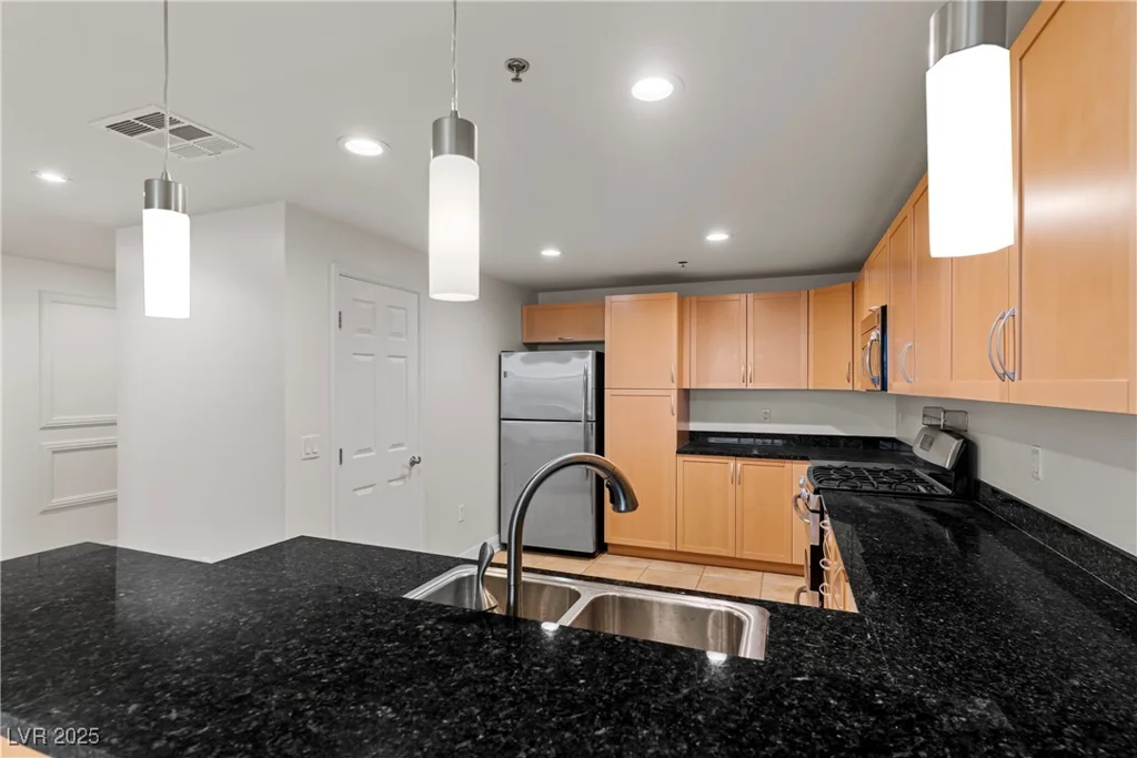 150 Las Vegas, Las Vegas, NV 89101