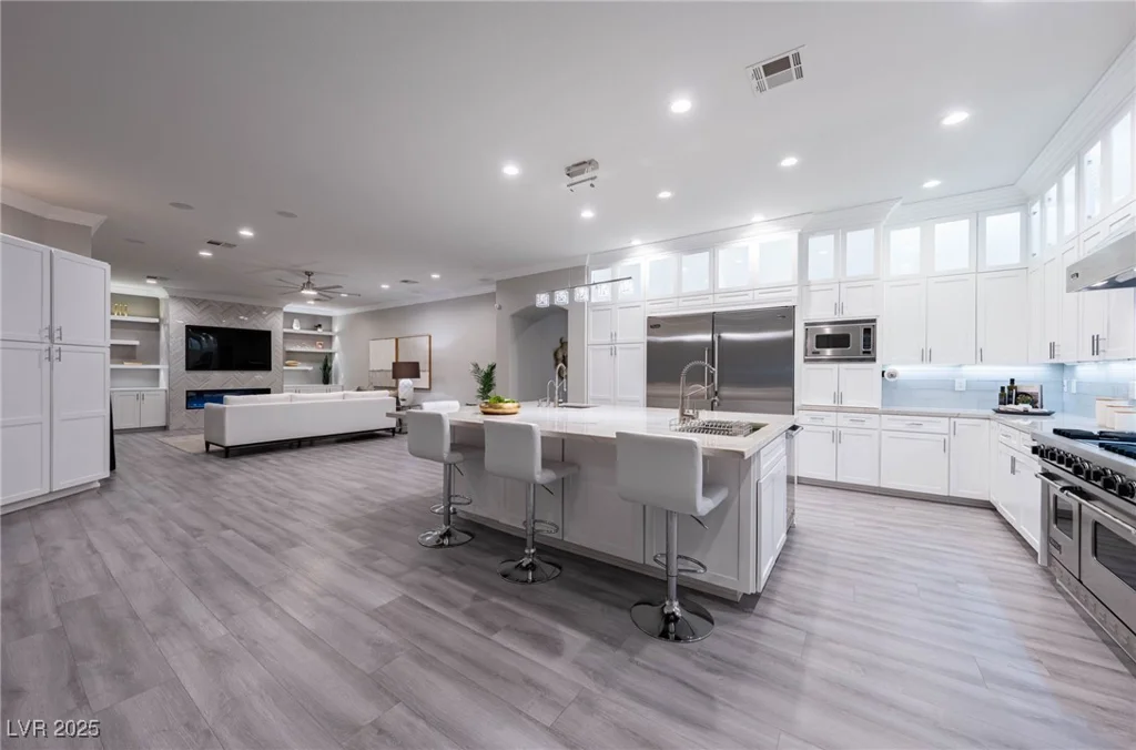 29 Soaring Bird, Las Vegas, NV 89135