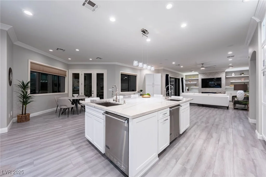 29 Soaring Bird, Las Vegas, NV 89135