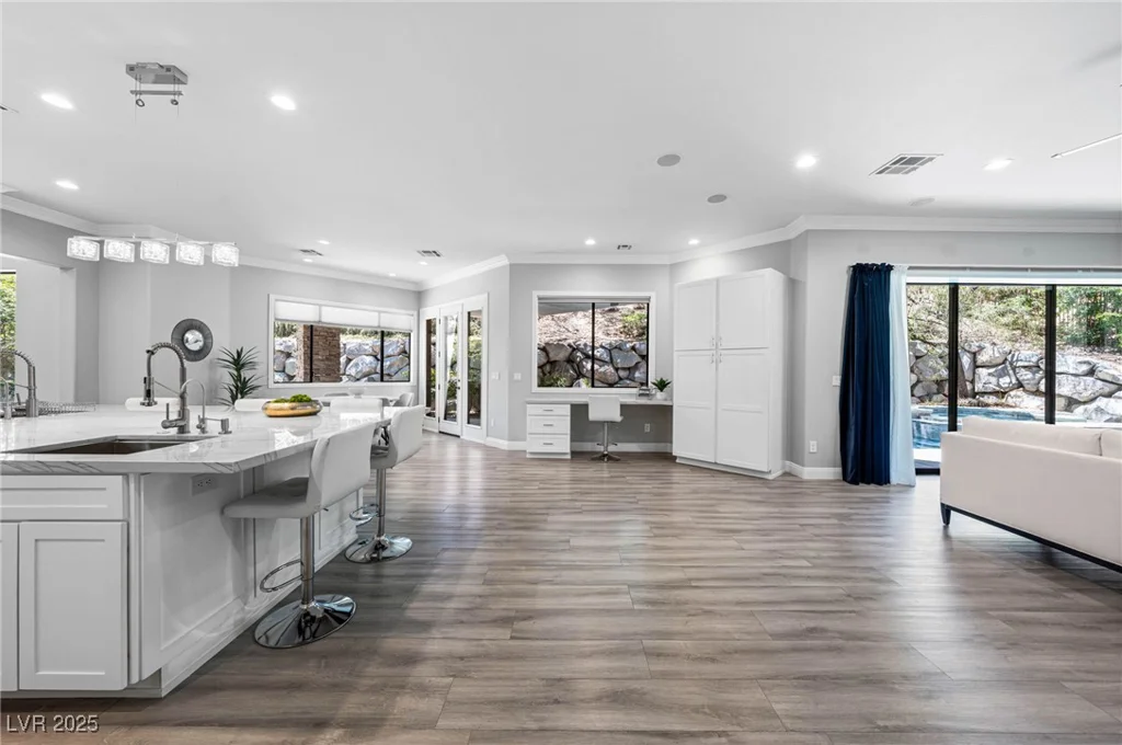 29 Soaring Bird, Las Vegas, NV 89135