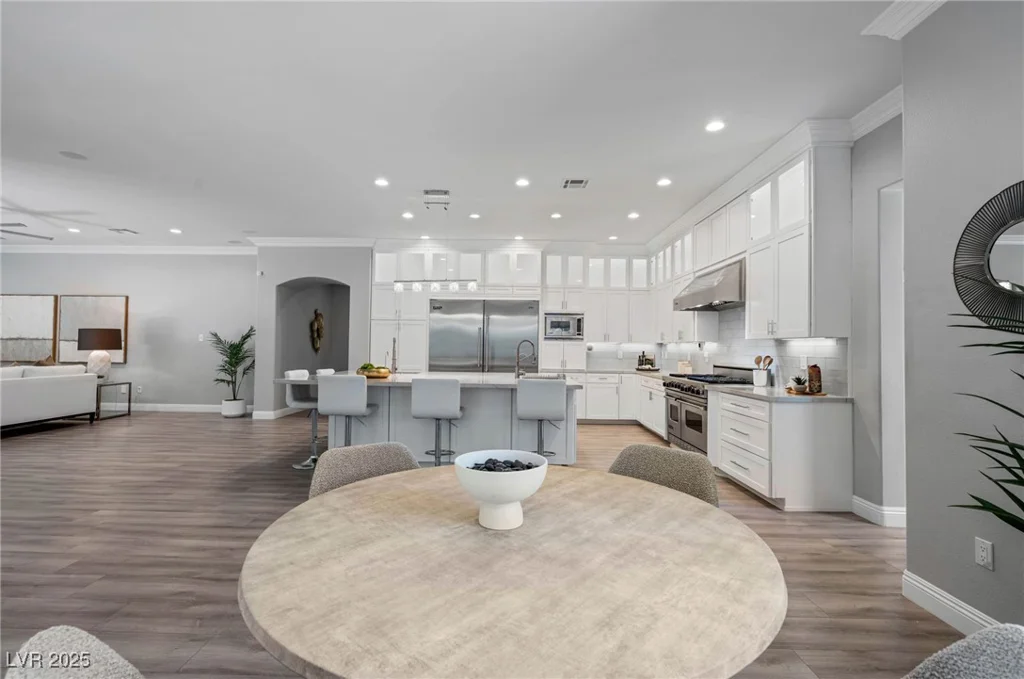 29 Soaring Bird, Las Vegas, NV 89135