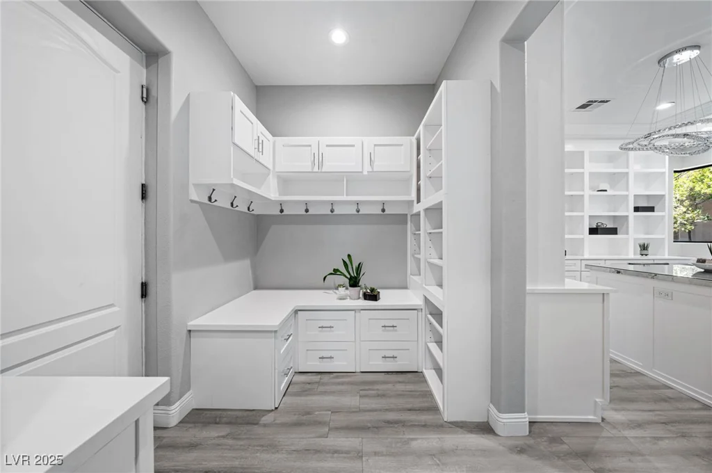 29 Soaring Bird, Las Vegas, NV 89135