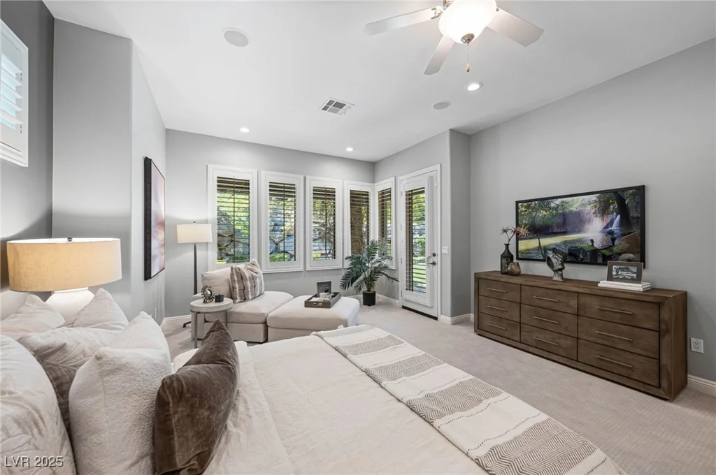 29 Soaring Bird, Las Vegas, NV 89135