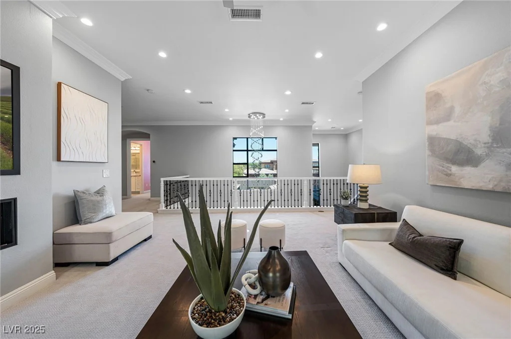 29 Soaring Bird, Las Vegas, NV 89135
