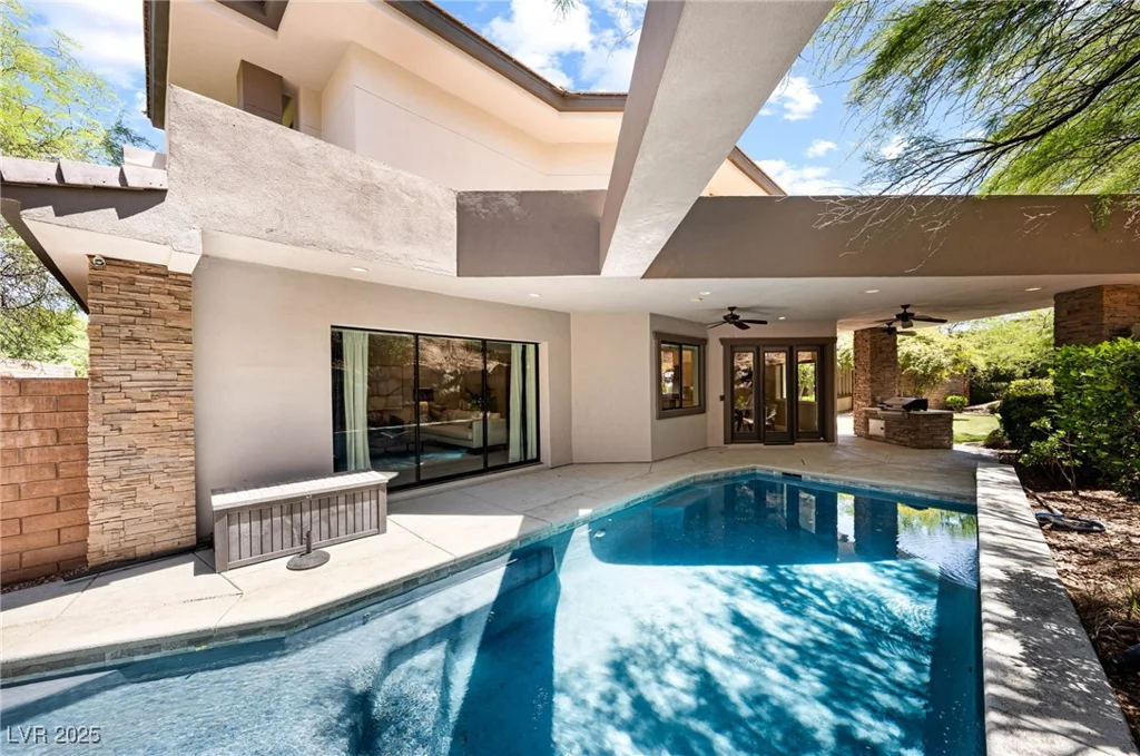 29 Soaring Bird, Las Vegas, NV 89135