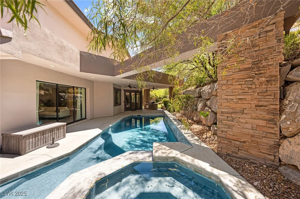 29 Soaring Bird, Las Vegas, NV 89135
