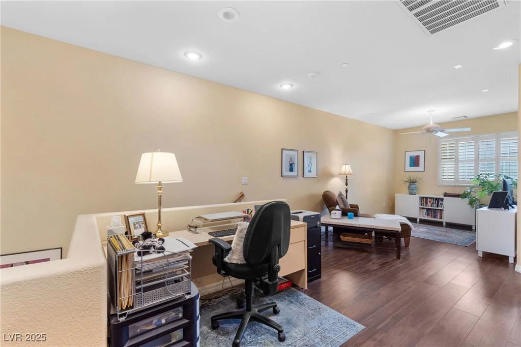11410 Belmont Lake, Las Vegas, NV 89135