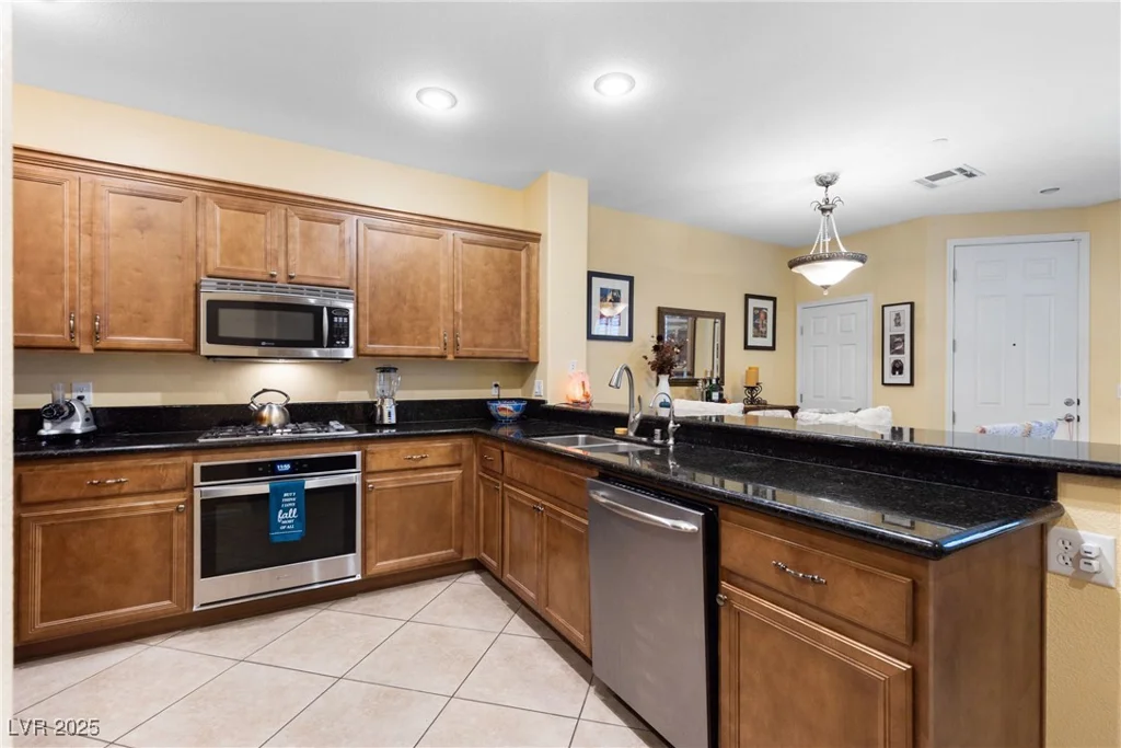 11410 Belmont Lake, Las Vegas, NV 89135
