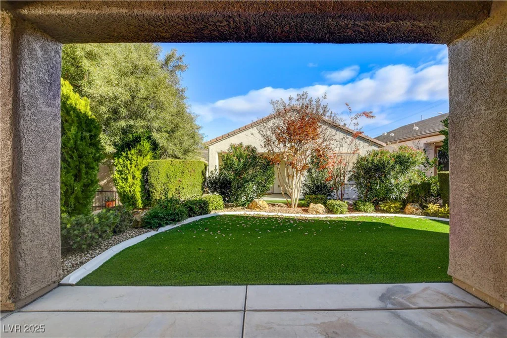 2554 Crater Rock, Henderson, NV 89044