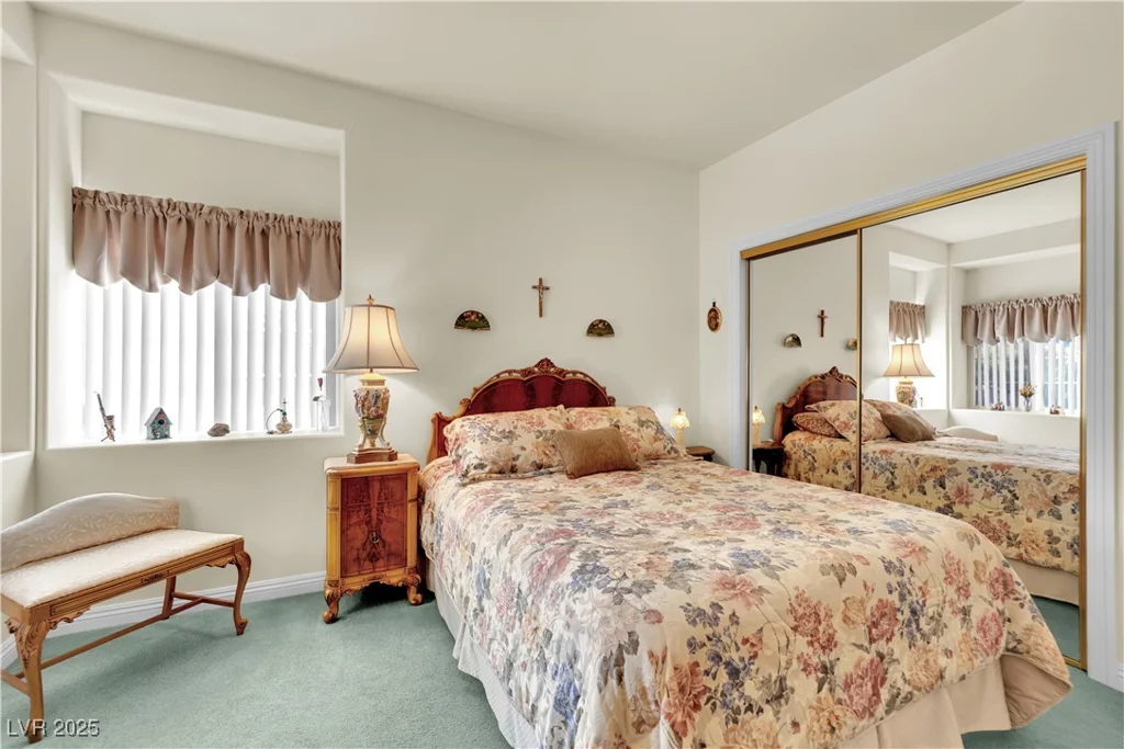 8016 Golfers Oasis, Las Vegas, NV 89149