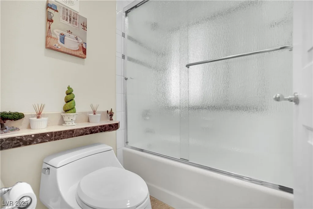 8016 Golfers Oasis, Las Vegas, NV 89149