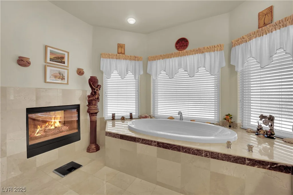 8016 Golfers Oasis, Las Vegas, NV 89149