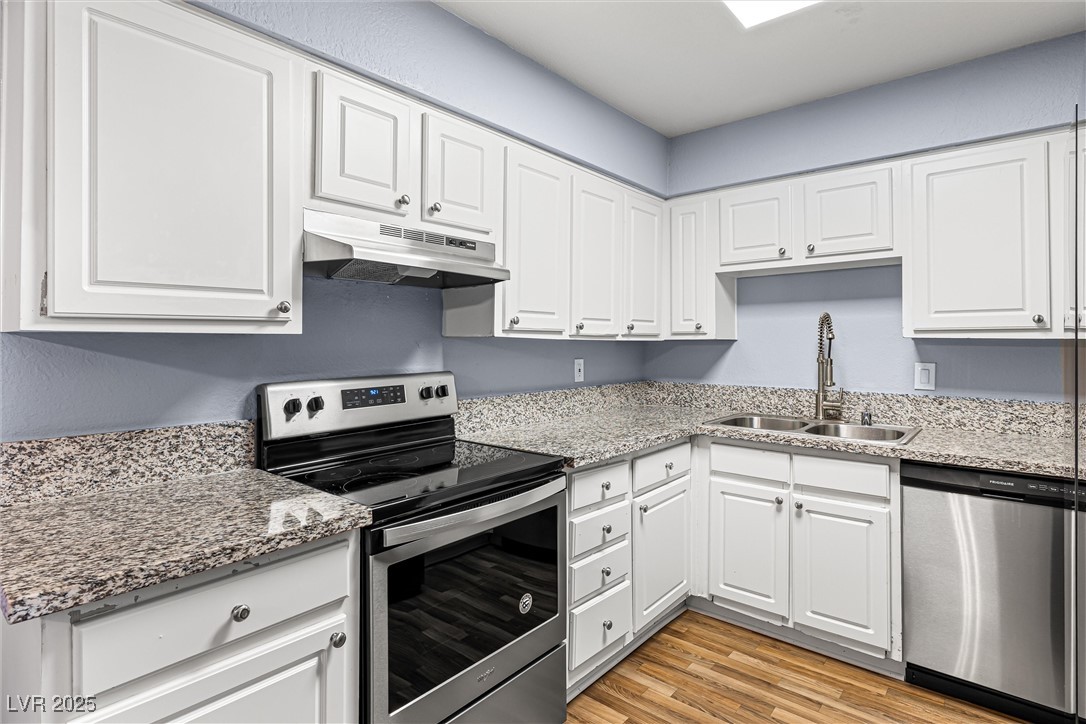 3151 Soaring Gulls, Las Vegas, NV 89128