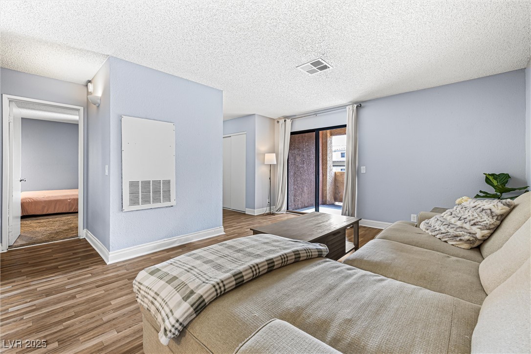 3151 Soaring Gulls, Las Vegas, NV 89128