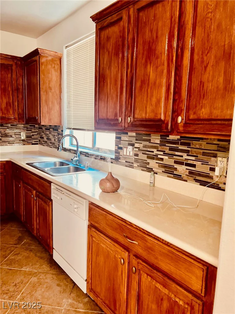 8178 Rock Meadows, Las Vegas, NV 89178