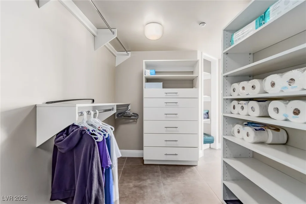 222 Karen, Las Vegas, NV 89109