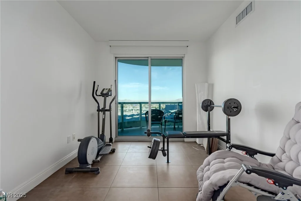 222 Karen, Las Vegas, NV 89109