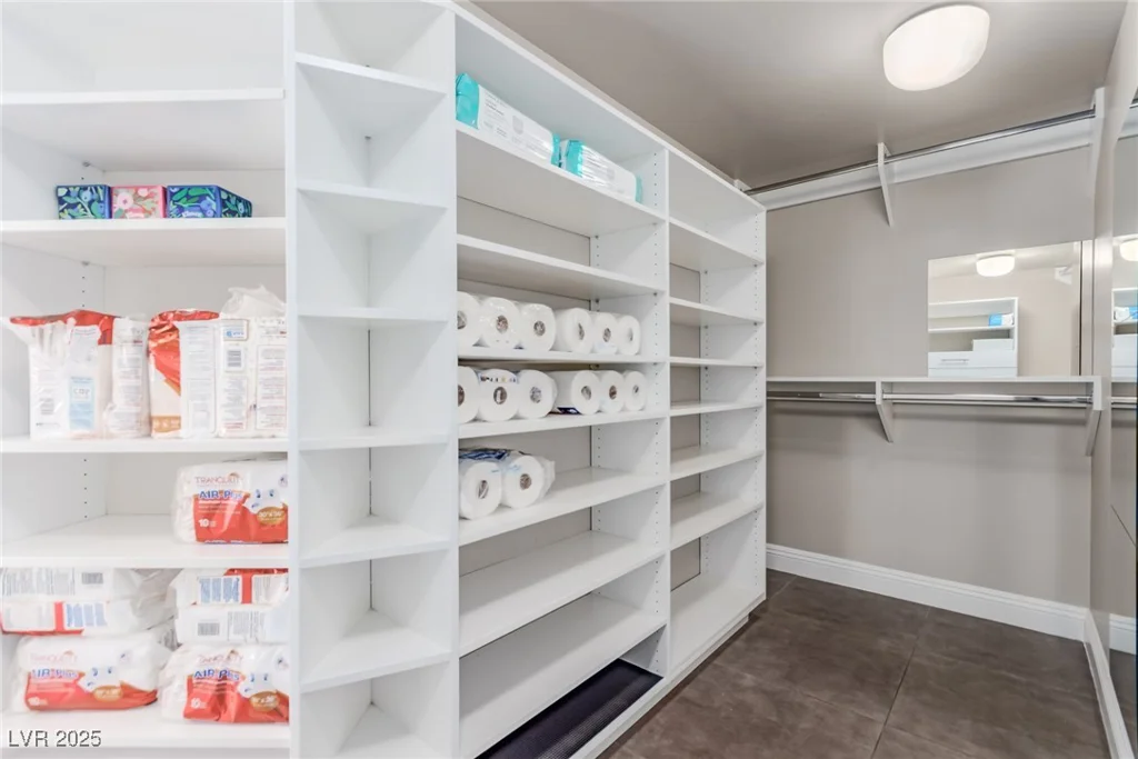 222 Karen, Las Vegas, NV 89109