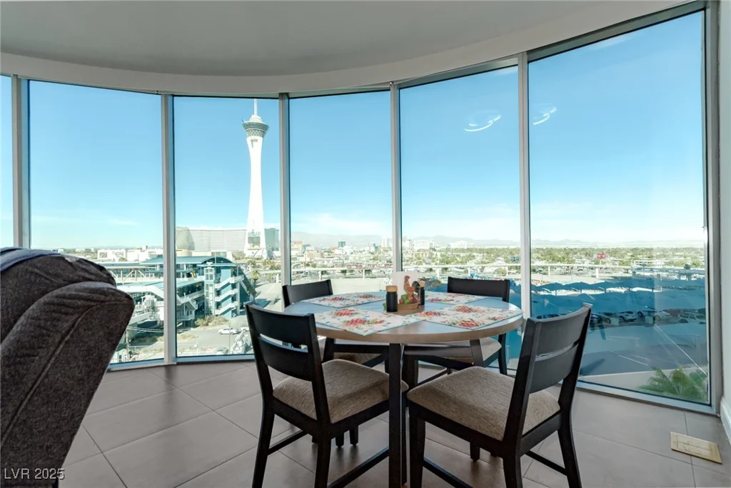 222 Karen, Las Vegas, NV 89109