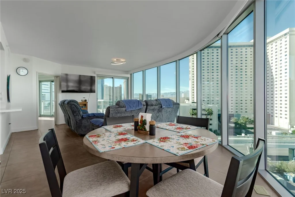 222 Karen, Las Vegas, NV 89109