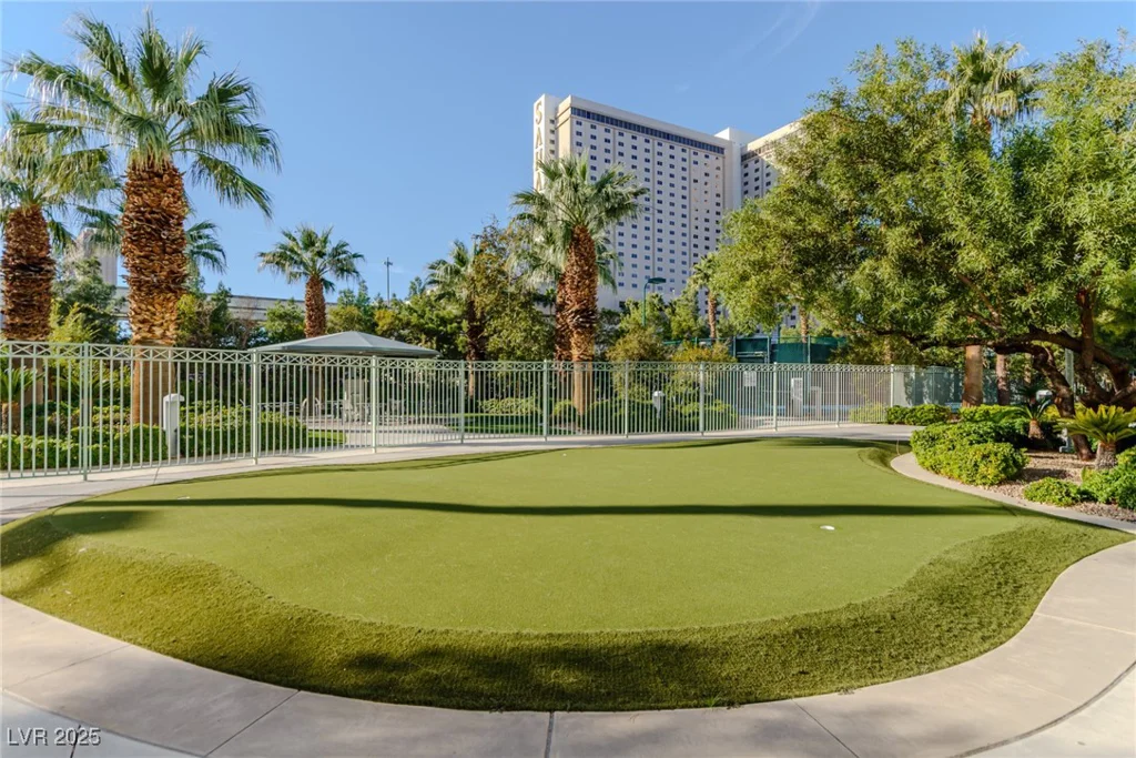 222 Karen, Las Vegas, NV 89109