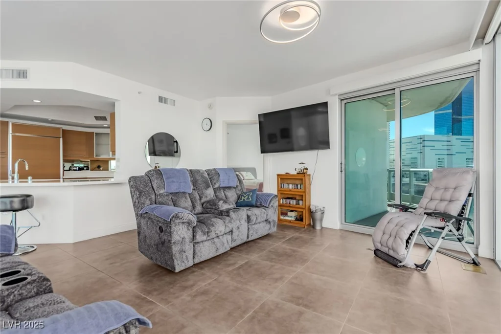 222 Karen, Las Vegas, NV 89109