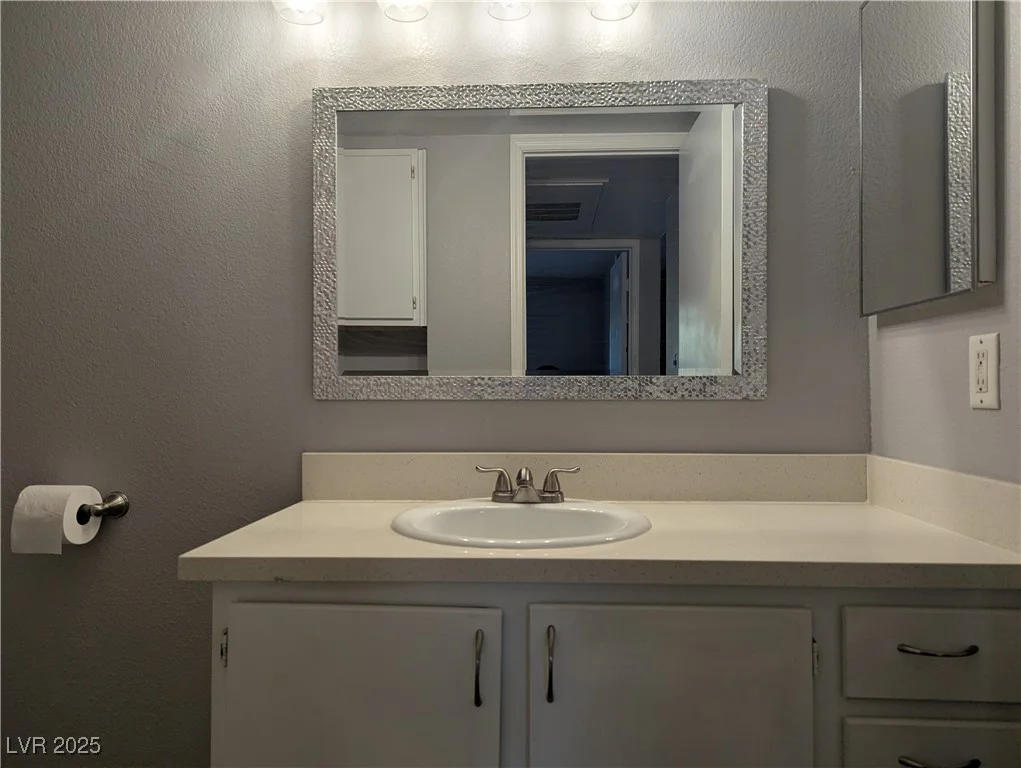555 Silverado Ranch, Las Vegas, NV 89183