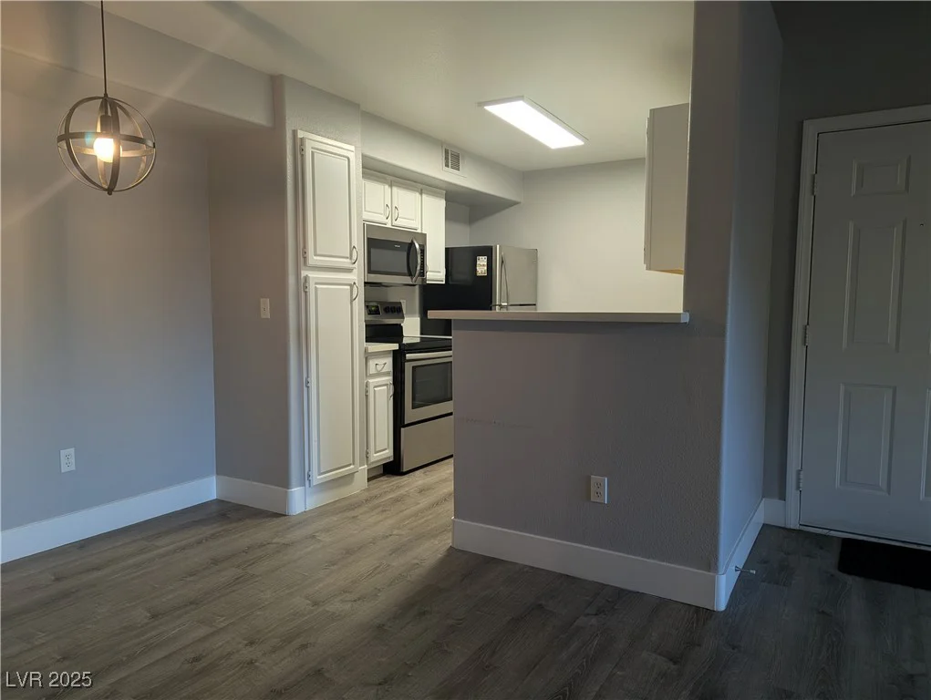 555 Silverado Ranch, Las Vegas, NV 89183