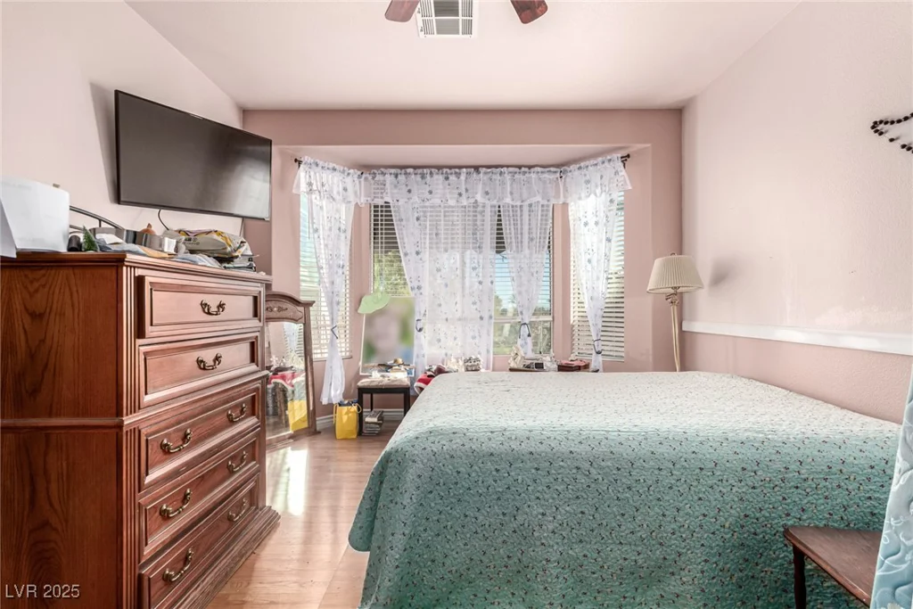 4952 Rivedro, Las Vegas, NV 89135