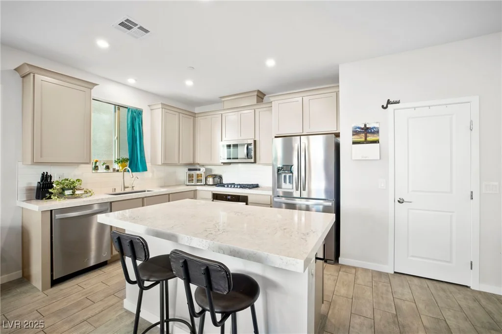 10662 Enridge, Las Vegas, NV 89166