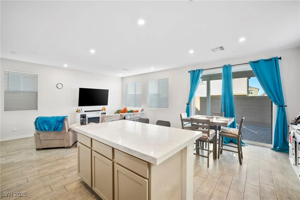10662 Enridge, Las Vegas, NV 89166