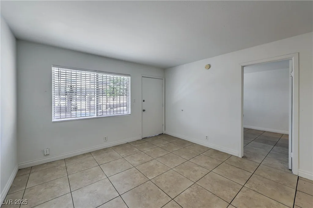 3720 Royal Crest, Las Vegas, NV 89119