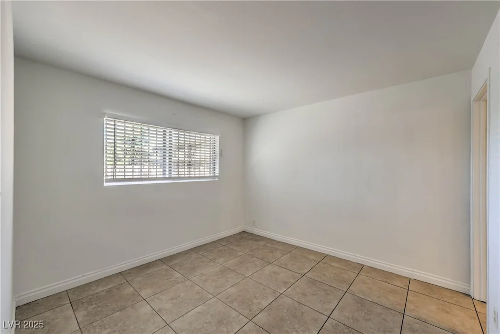 3720 Royal Crest, Las Vegas, NV 89119