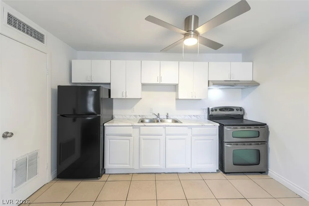 3720 Royal Crest, Las Vegas, NV 89119