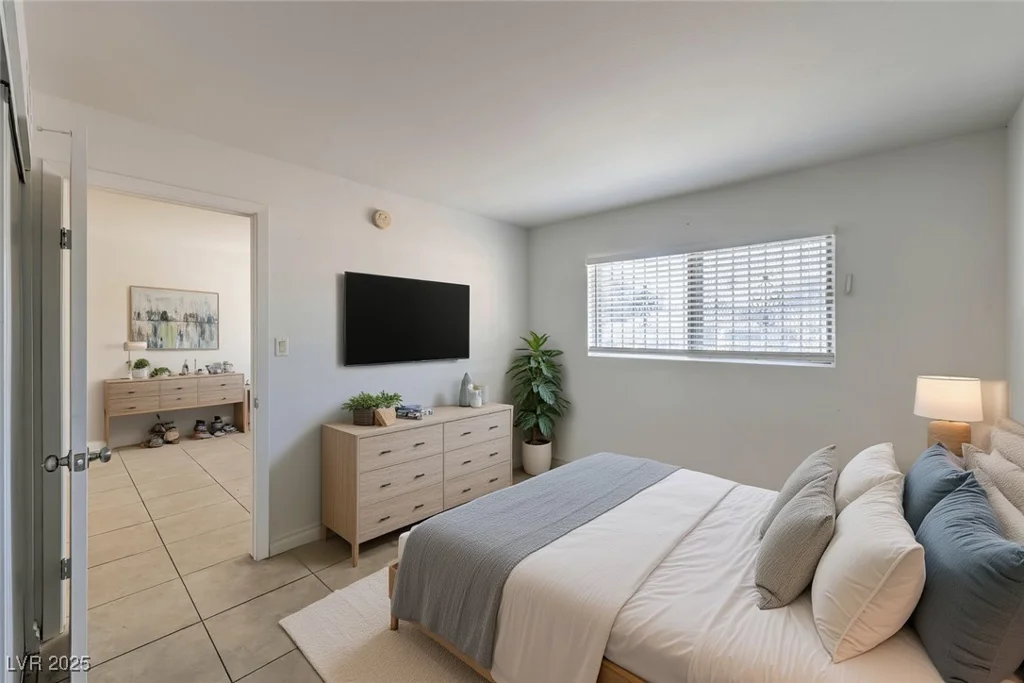 3720 Royal Crest, Las Vegas, NV 89119