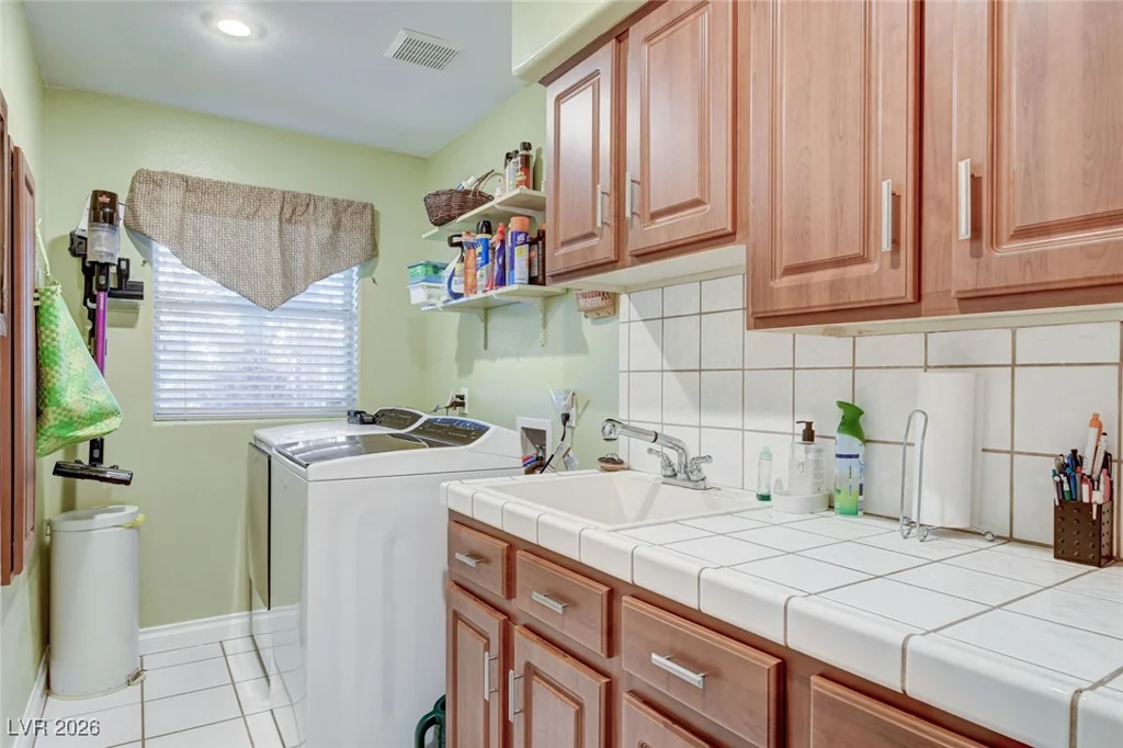 7921 Rockbridge, Las Vegas, NV 89128